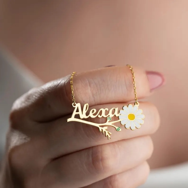 Roro'nun Kişiselleştirilmiş Re - Birth Flower Necklace incelemesi ve fiyatı