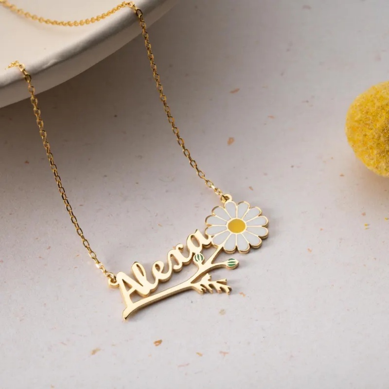 Roro'nun Kişiselleştirilmiş Re - Birth Flower Necklace incelemesi ve fiyatı